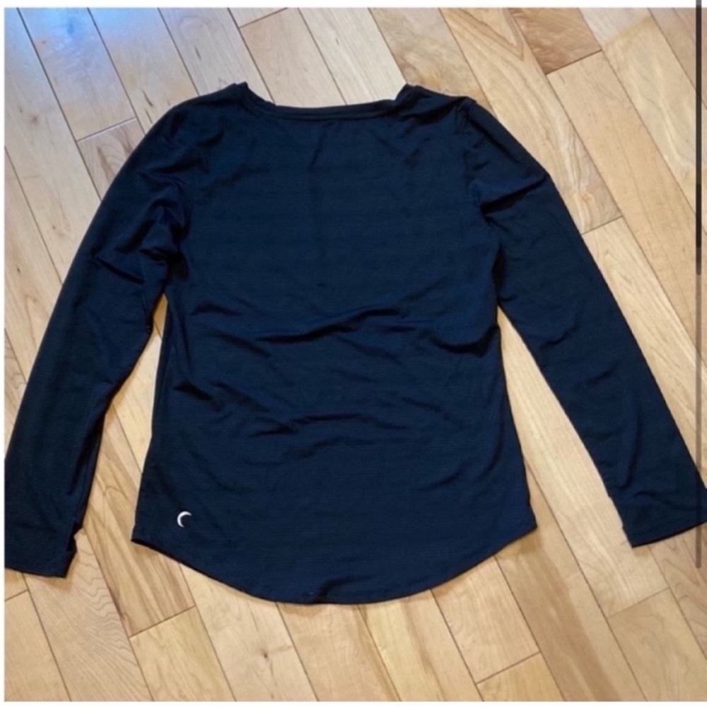 ZYIA Subtle Stripe Long Sleeve Black Tee logo on back size extra small - Picture 2 of 9